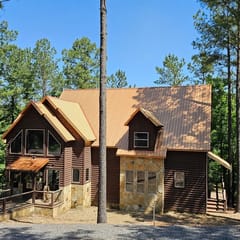 Pine & Hearth Lodge