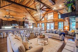 Multi-Family Fun: 4-King w/Ensuites, Shuffleboard, Hot Tub, Firepit-Sleeps 12