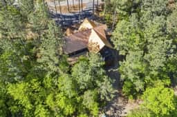 Sleeps 20! 6BR Cabin w/ Hot Tub, Game Room w/ PoolTable, 2 Decks & Playground