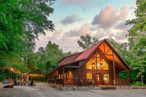 Uncle Buck's Lodge - Image 1