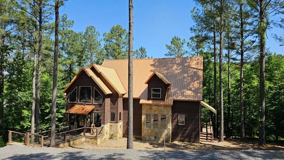 Sleeps 20! 6BR Cabin w/ Hot Tub, Game Room w/ PoolTable, 2 Decks & Playground